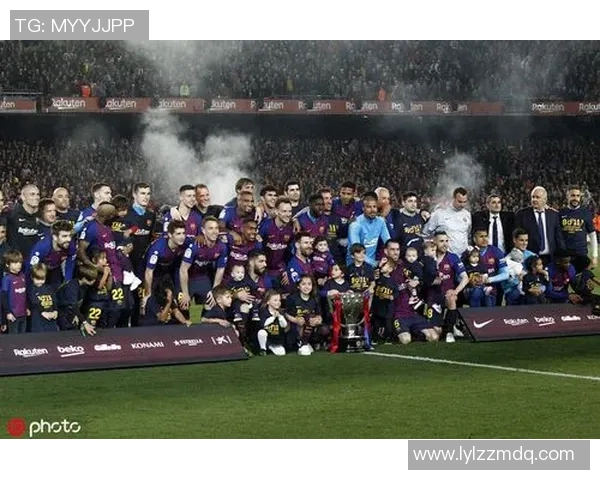 巴萨主场大胜，梅西又取里程碑进球，卫冕冠军继续领跑西甲积分榜