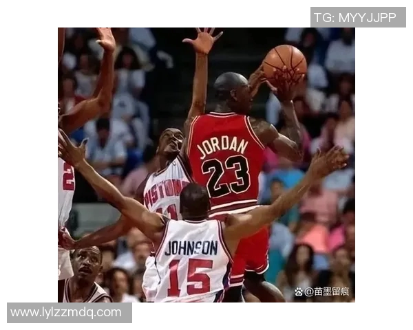 公牛队签下经验球员，加强阵容助力季后赛