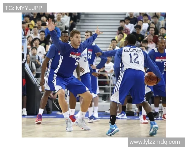 快船主场大胜对手，全队合力突破瓶颈，赛季前景一片光明