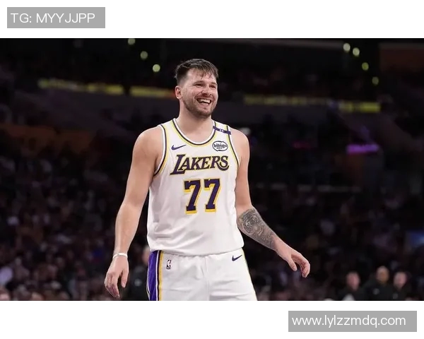 米切尔缺席与东契奇的激烈对决：意外伤情让比赛悬念陡增